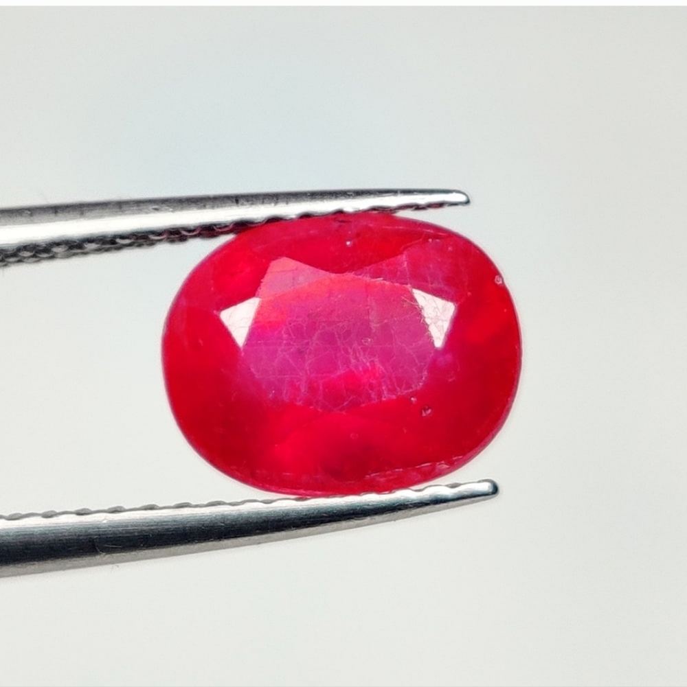 3.38 Ct Natural Pinkish Red Ruby Oval Cut